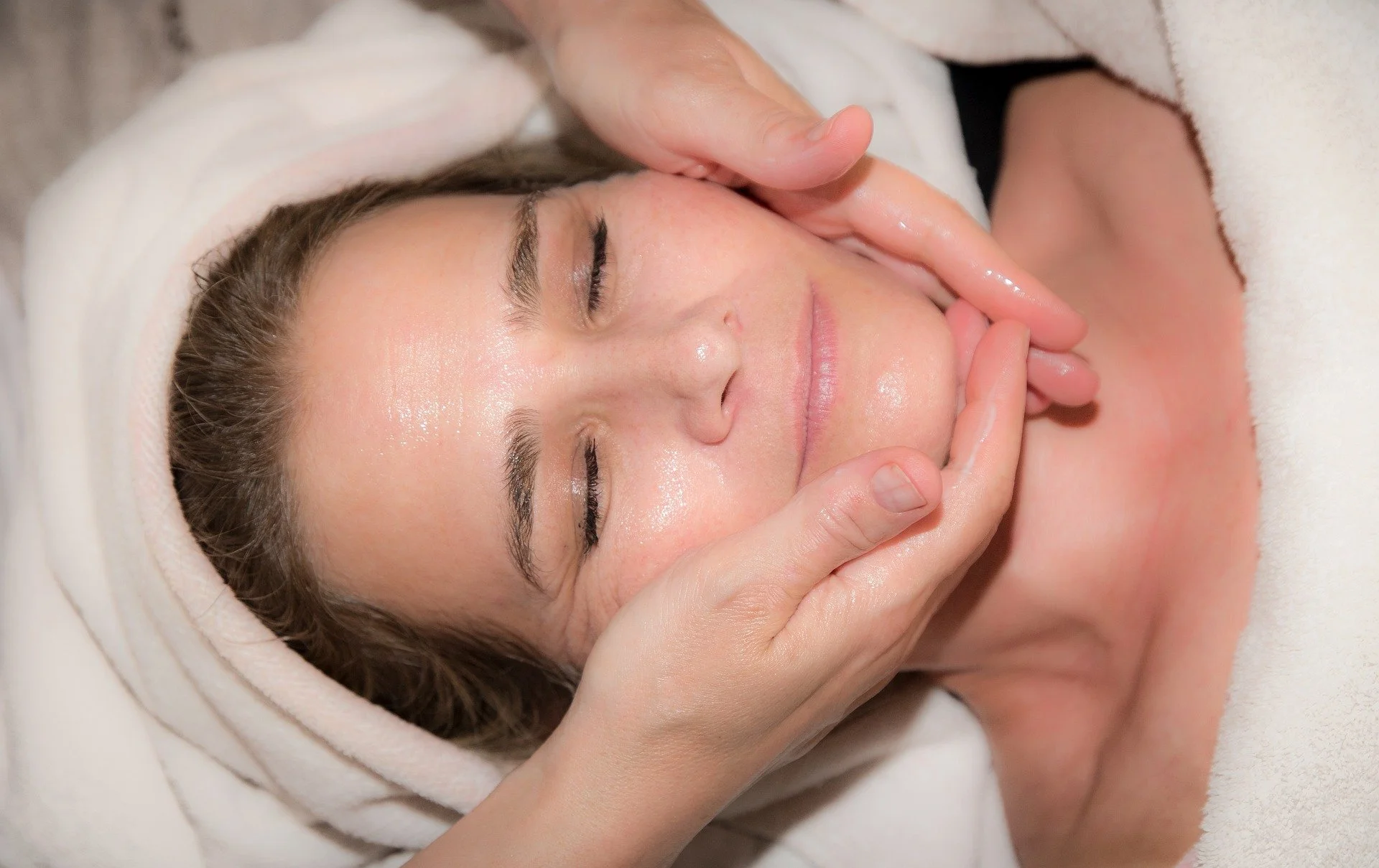 facial, tension relief, TMJ, blissful, lymphatic drainage