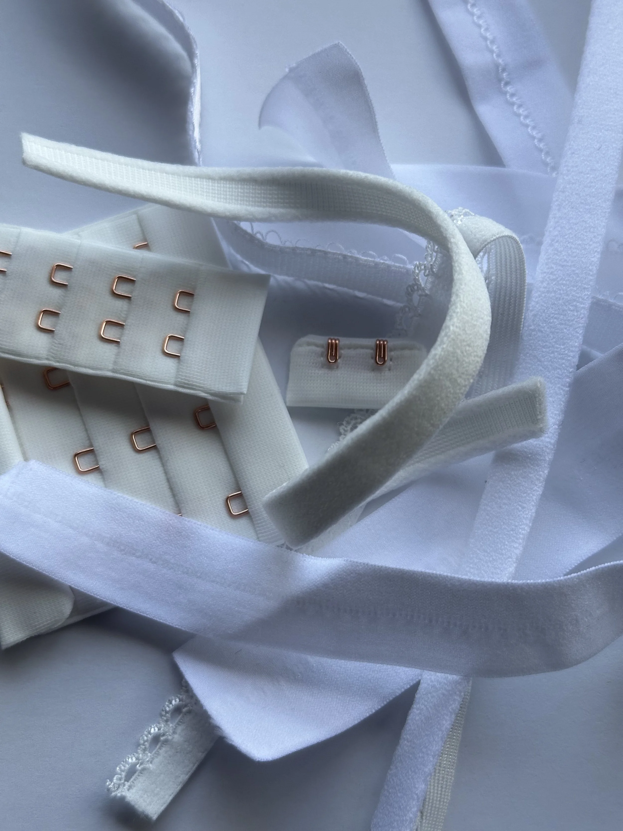 Greige or Bright White? 