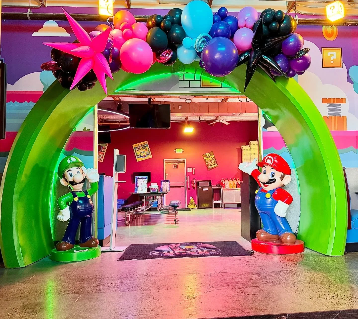 Mario&rsquo;s warp tunnel got a colorful upgrade!! Perfect timing for this post as the new Supermario Galaxy movie is out in theaters today!!

Always fun to be part of the events at @insertcoin_olympia, thanks for having me for promic-con!! 

Is Toad