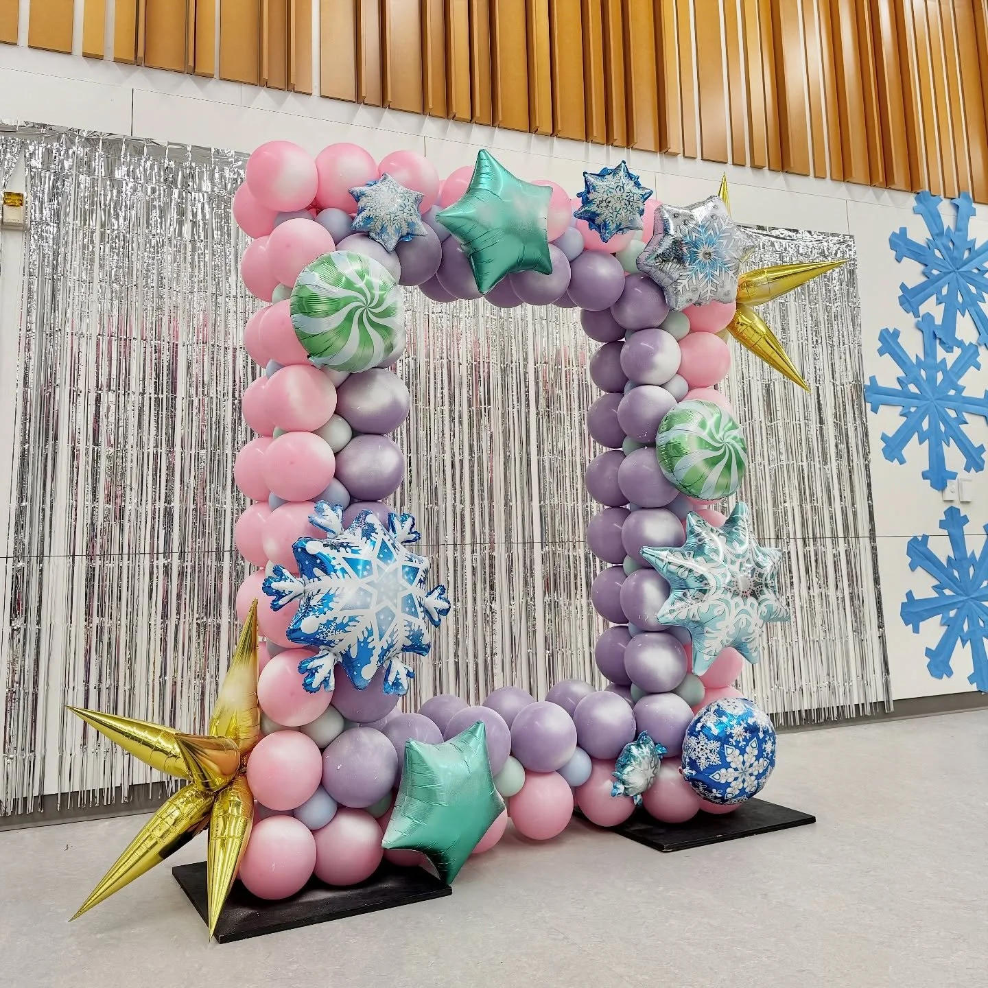 &ldquo;Better Together&rdquo; holiday event put on by @communitiesinschools at Dessie Evans was a huge success over the weekend! Watching so many groups, individuals, charities, parents and teachers be part of something so amazing for the members of 