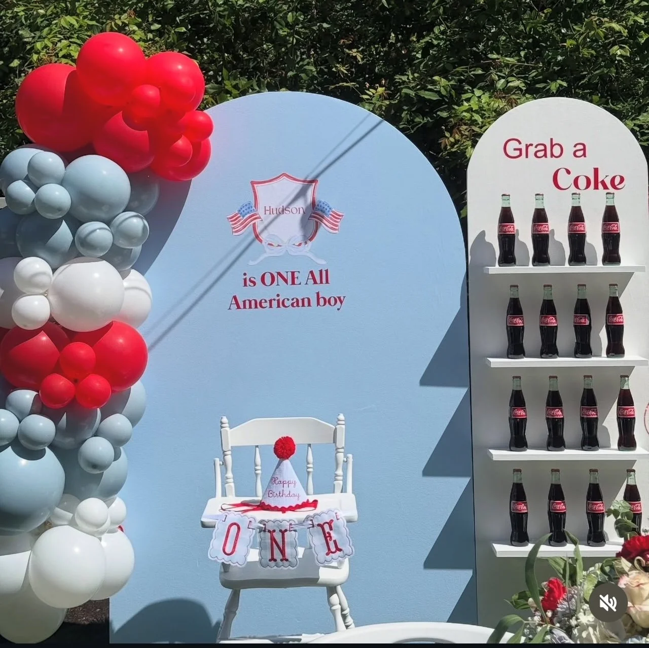 first-birthday-balloon-decorations-photo-ops-panel-coke-theme-puyallup.jpg