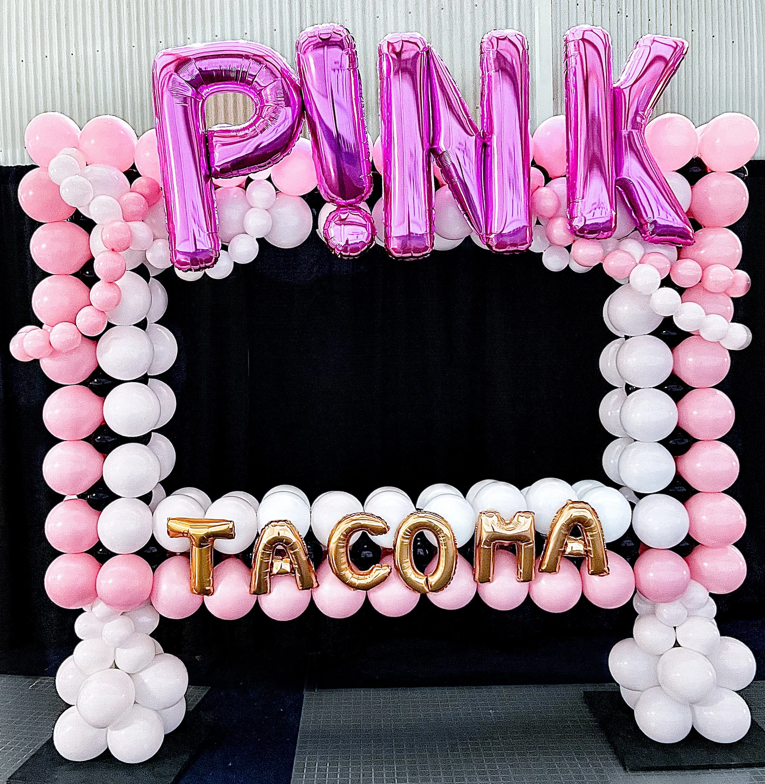 balloon-photo-frame-pink-tacoma-event-decorations.jpeg
