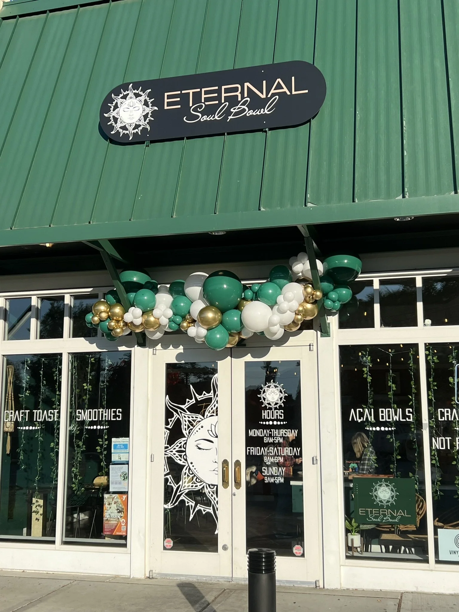 Grand-opening-balloon-garland-tacoma-eternal-soul-bowl.JPEG