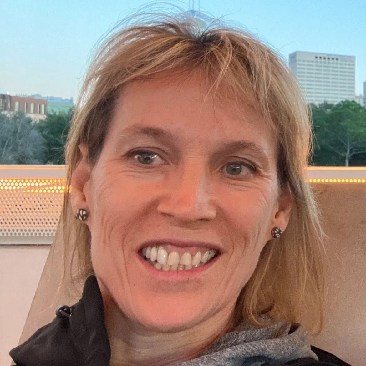 Valerie Holstein
