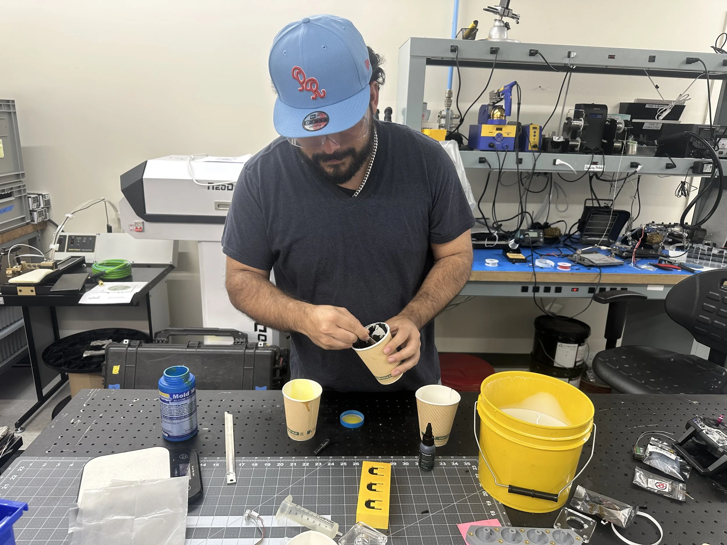 Silicone molding feet