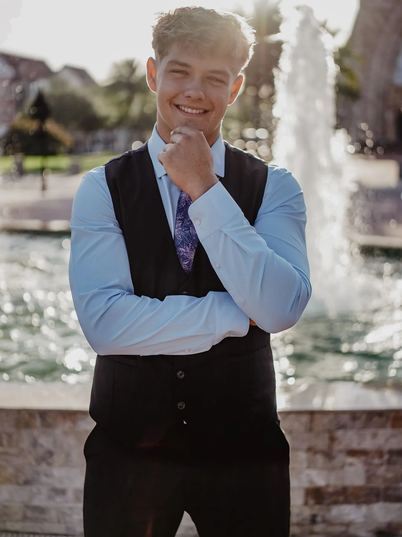 Happy birthday to our favorite oldest son!
Isaiah, you are truly the best. Your joy, strength, and drive inspire us every day. Watching you become the man God made you to be has been one of our greatest joys. @avemariauniv got a good one! 💙

Huge th