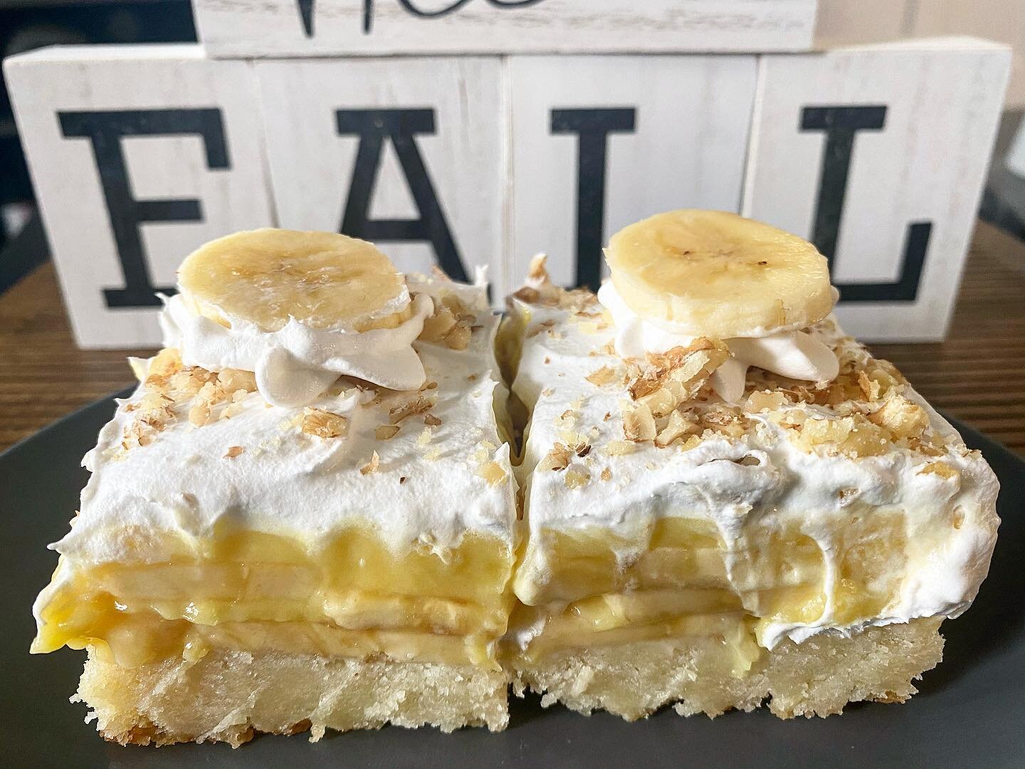 Next week we will be offering our Banana Cream Squares in our takeout window. These are layered with bananas, creamy filling, fresh whipped cream and nuts. So refreshing and delicious 😋

We will be taking preorders from now until Friday for pickup N