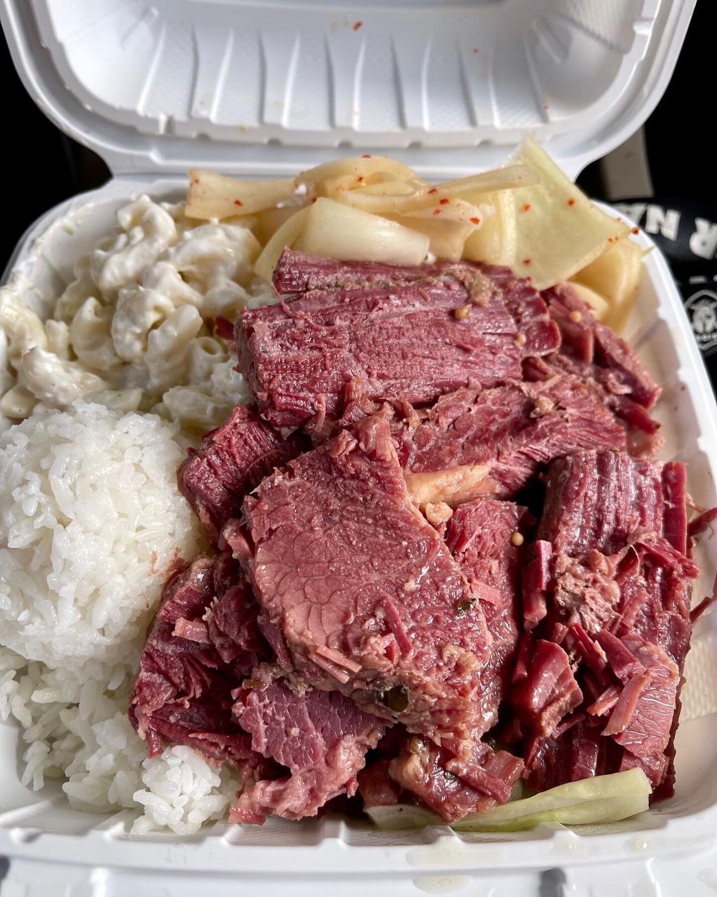FEATURED TODAY- Our Fresh Corned Beef and Cabbage as captured by @23tommygunn 🙌🏽

Available every Tuesday and Saturday, it&rsquo;s St. Paddy&rsquo;s Day year round here! Come visit us to get yours today. Available in both regular and also carte por
