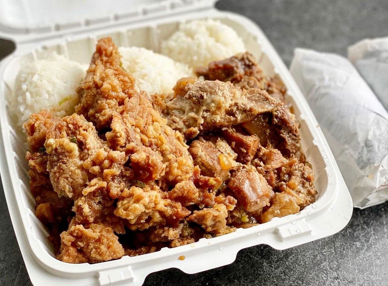 KOREAN FRIED CHICKEN + SWEET SOUR SPARERIBS 🍴

 This combo is straight fire as captured by the talented @staceysawa 

Available Tuesdays and Saturdays in our takeout window. Also these are two of our catering favorites as well.

Oh yeah and can&rsqu
