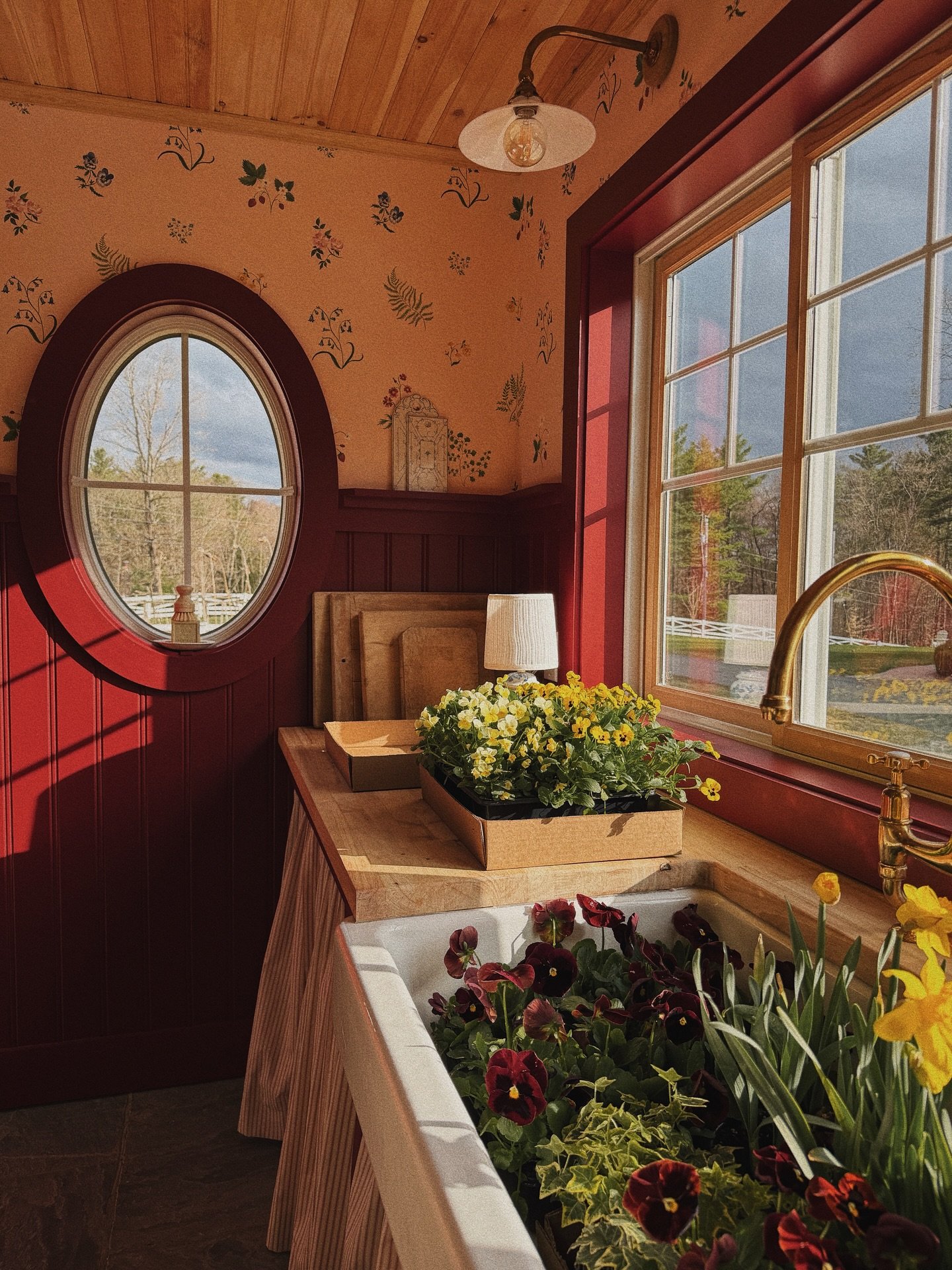 One of my favorite things about vacation is the way it can conjure a refreshed sense of home. It can serve as a reminder of how much you love your morning coffee routine or your favorite chair. It makes space for renewed appreciation - the way the li