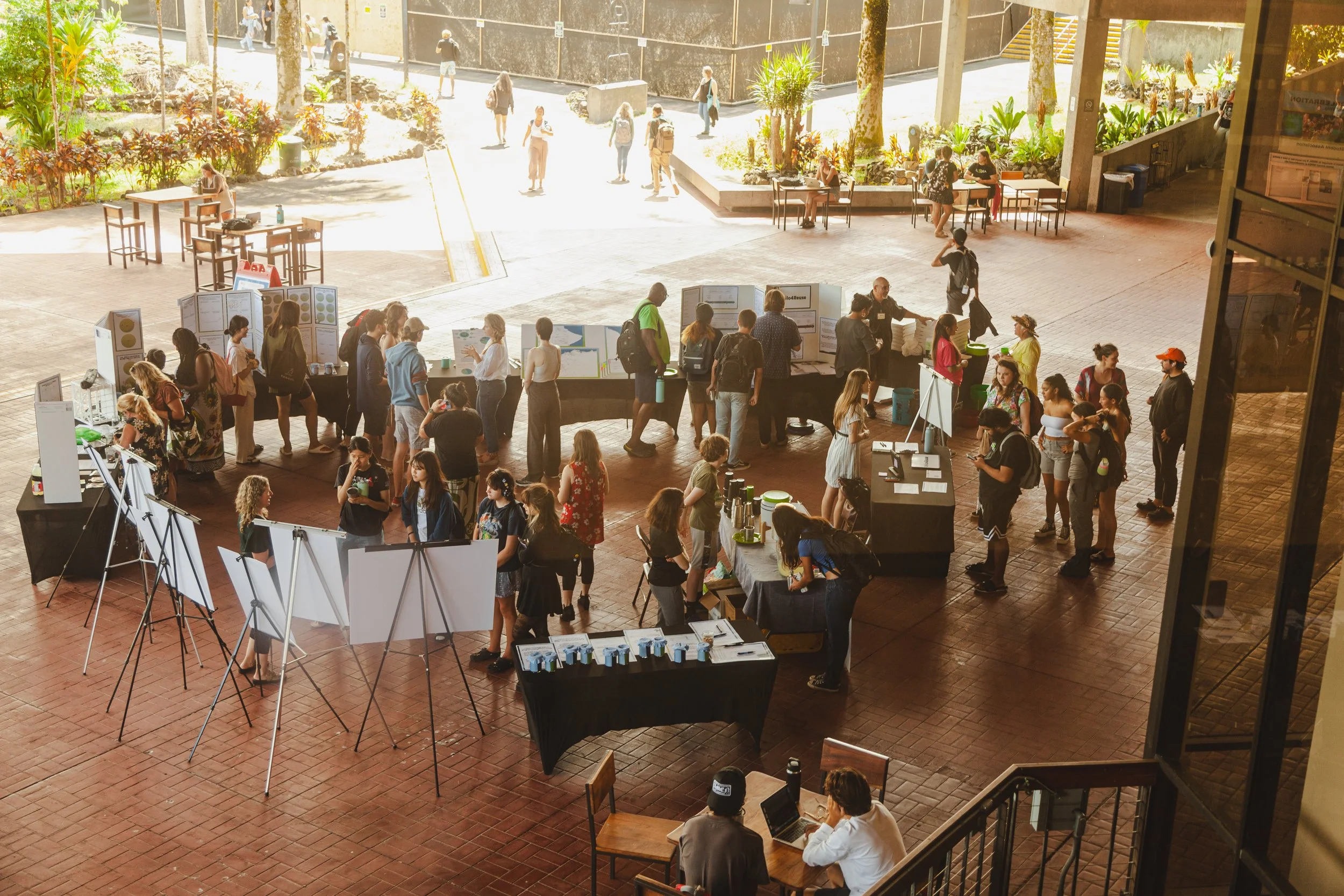 Edwin H. Mookini Library-31.jpg