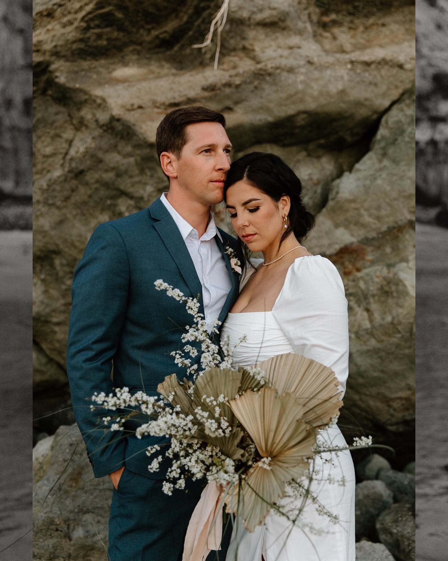 it&rsquo;s taking all I have in me not to post every single photo from this styled elopement session because they&rsquo;re all SO good. i know I say this every time, but I think these might be some of my favorite photos ever. the best shoot with the 