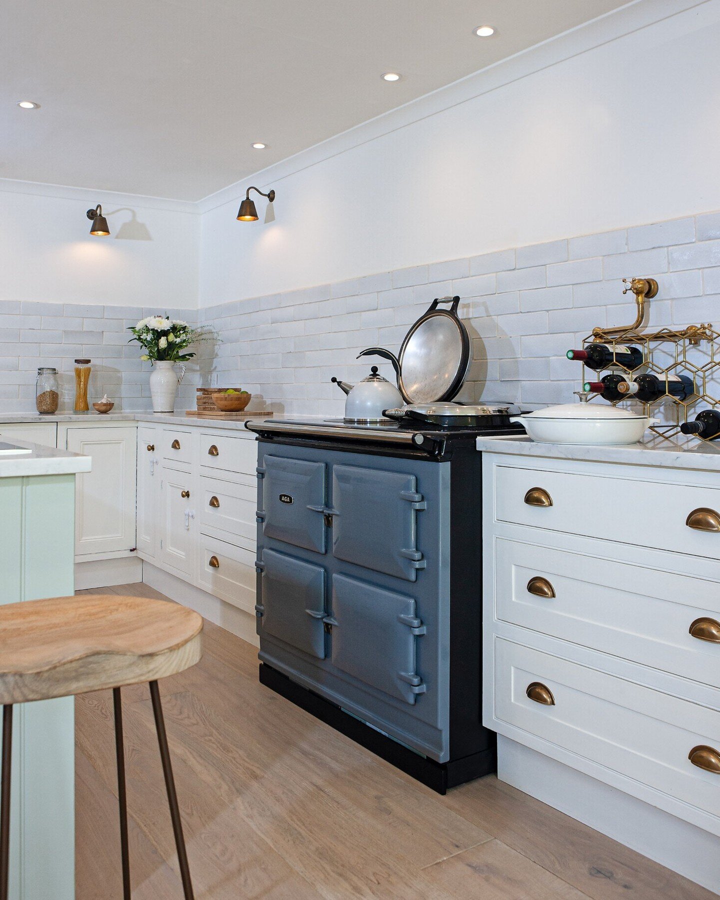 If a stylish kitchen is what you're after, look no further.

An AGA Cooker with its gleaming vitreous enamel finish is the ultimate style statement, available in your choice of our gorgeous 17 colour options ✨

So, whether you&rsquo;re after bling or