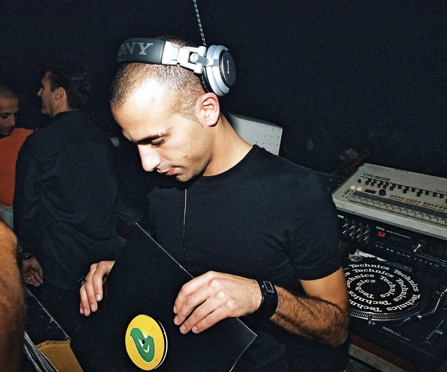 plasticman & aquwaviva (105).jpeg