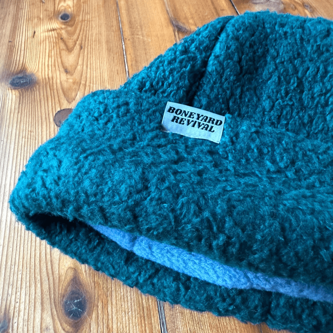 Green Sherpa toque - 2.png