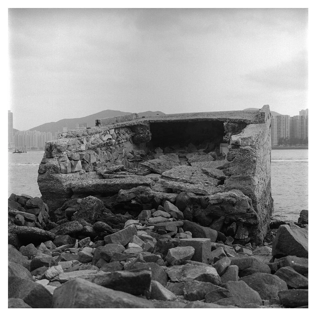 Rocks

#rocks #rolleiflex #blackandwhite #monochrome #kodak #kodakfilm #kodaktrix #shootfilm #landscape
