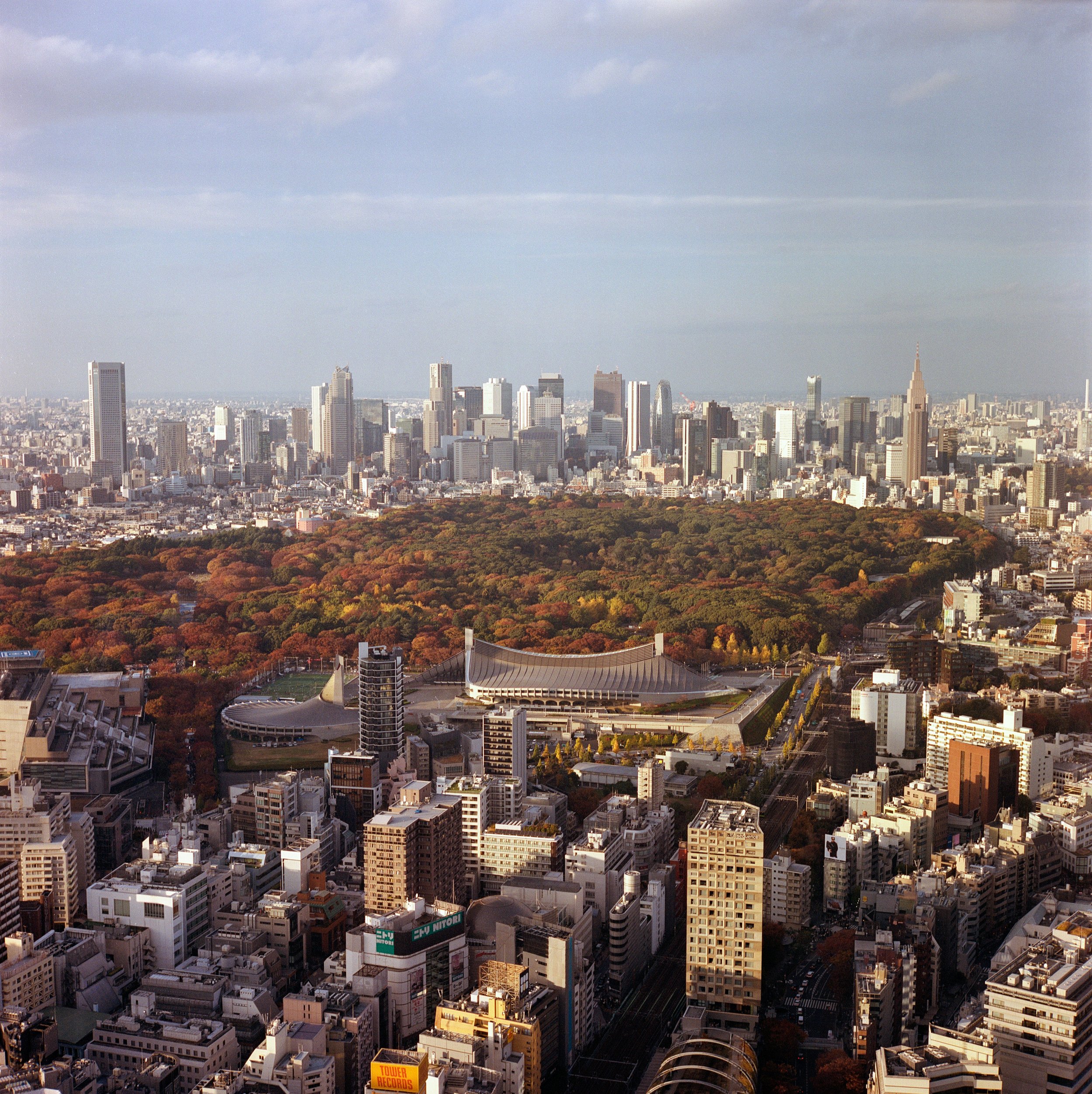 2025 Nov Tokyo (11)_ Portra 400_3.jpeg