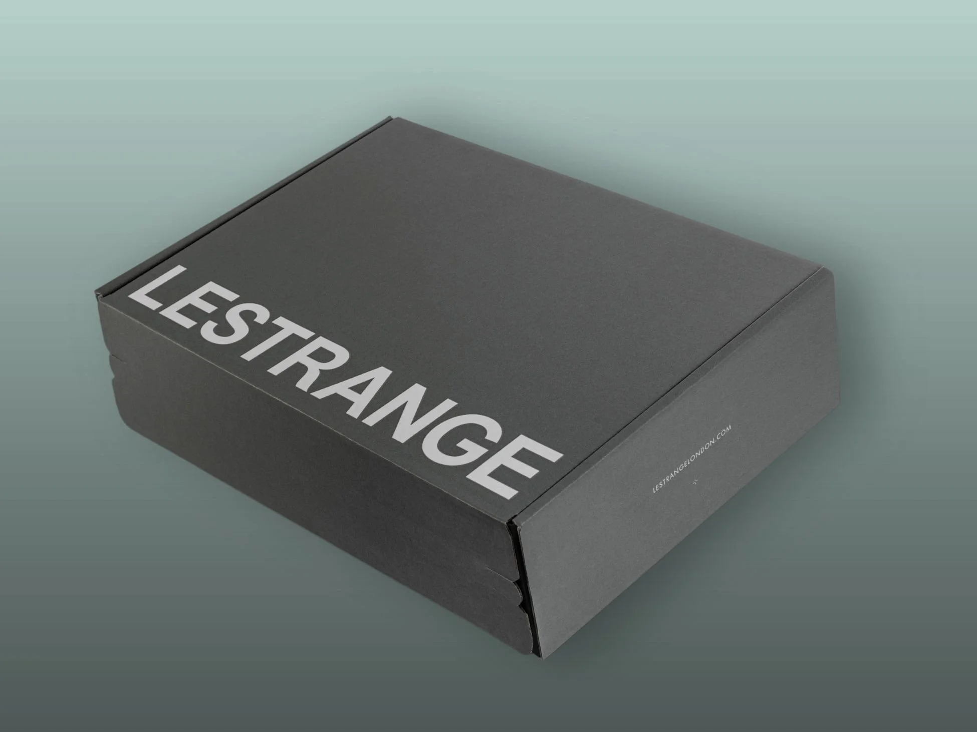 Custom mailer boxes vs standard packaging — Odillo