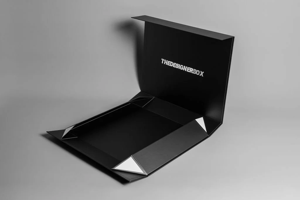 TheDesignerBox apparel packaging FoldForm gift box