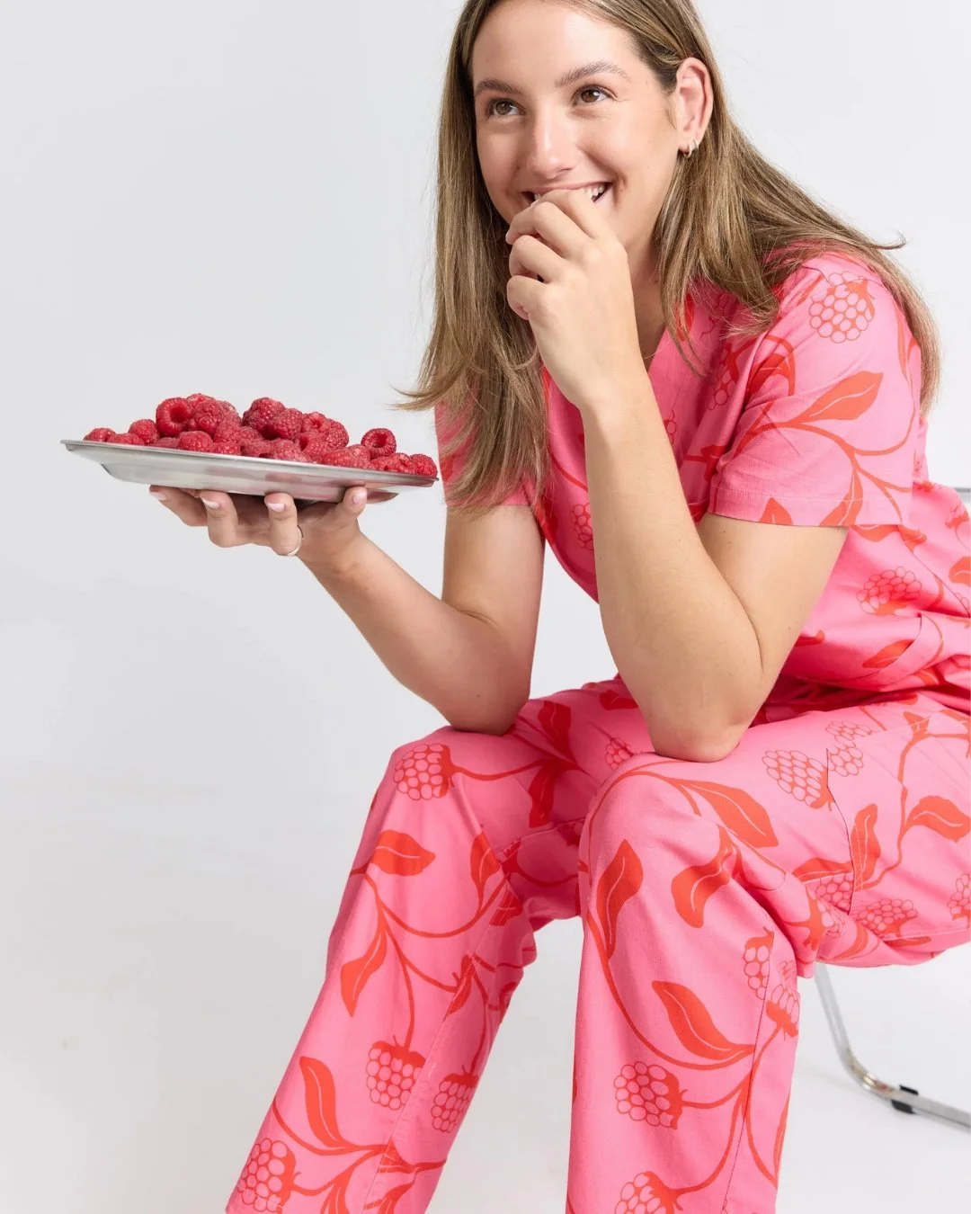 Two of my lovely prints for @ohscrubs_ 
How fun is their photoshoot?! I'm obsessed! 😍 

📸 Photos by @ohscrubs_