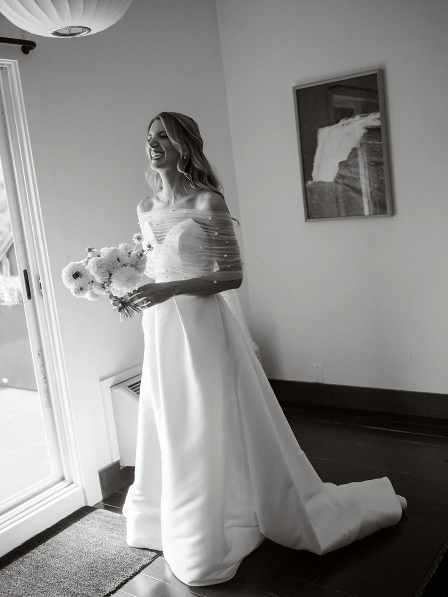 I love when a bridal portraits shows more than just a smile at the camera. I'm always looking for that next moment, the moment after the smile, when it feels like the real emotions are showing themselves without instruction.

Venue @scribnerslodge 
P