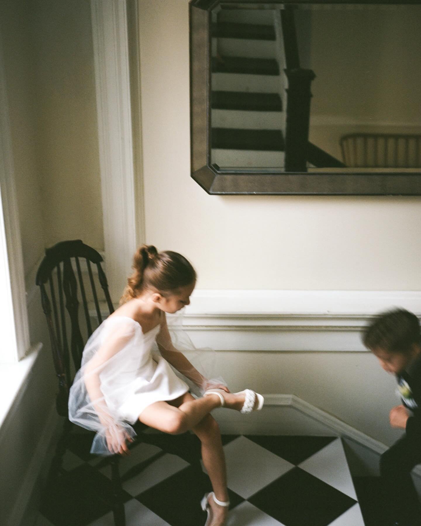 Sometimes you get married to the same person&hellip; AGAIN! And there&rsquo;s one thing that makes it even better than the first time- your children get to be there!! Happy 10 Years together! @tulumpartyboutique 

Venue: @vauxstudio 
Cinema: @fiorefi