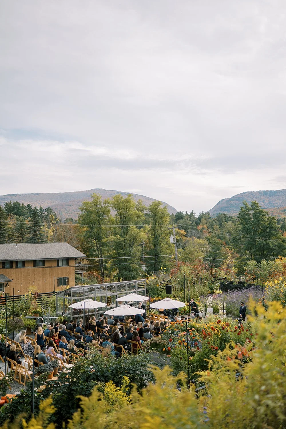 2025.41-Scribner'sLodge-CatskillsWedding-OliviaChristinaPhoto-7.jpg