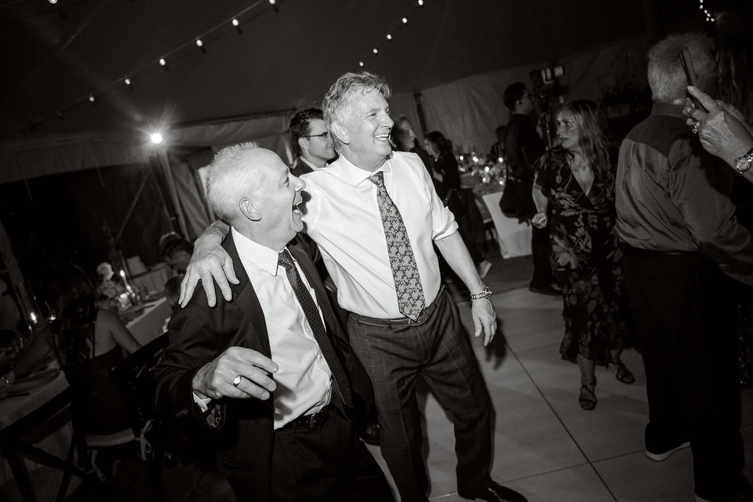2025.41-Scribner'sLodge-CatskillsWedding-OliviaChristinaPhoto-19.jpg