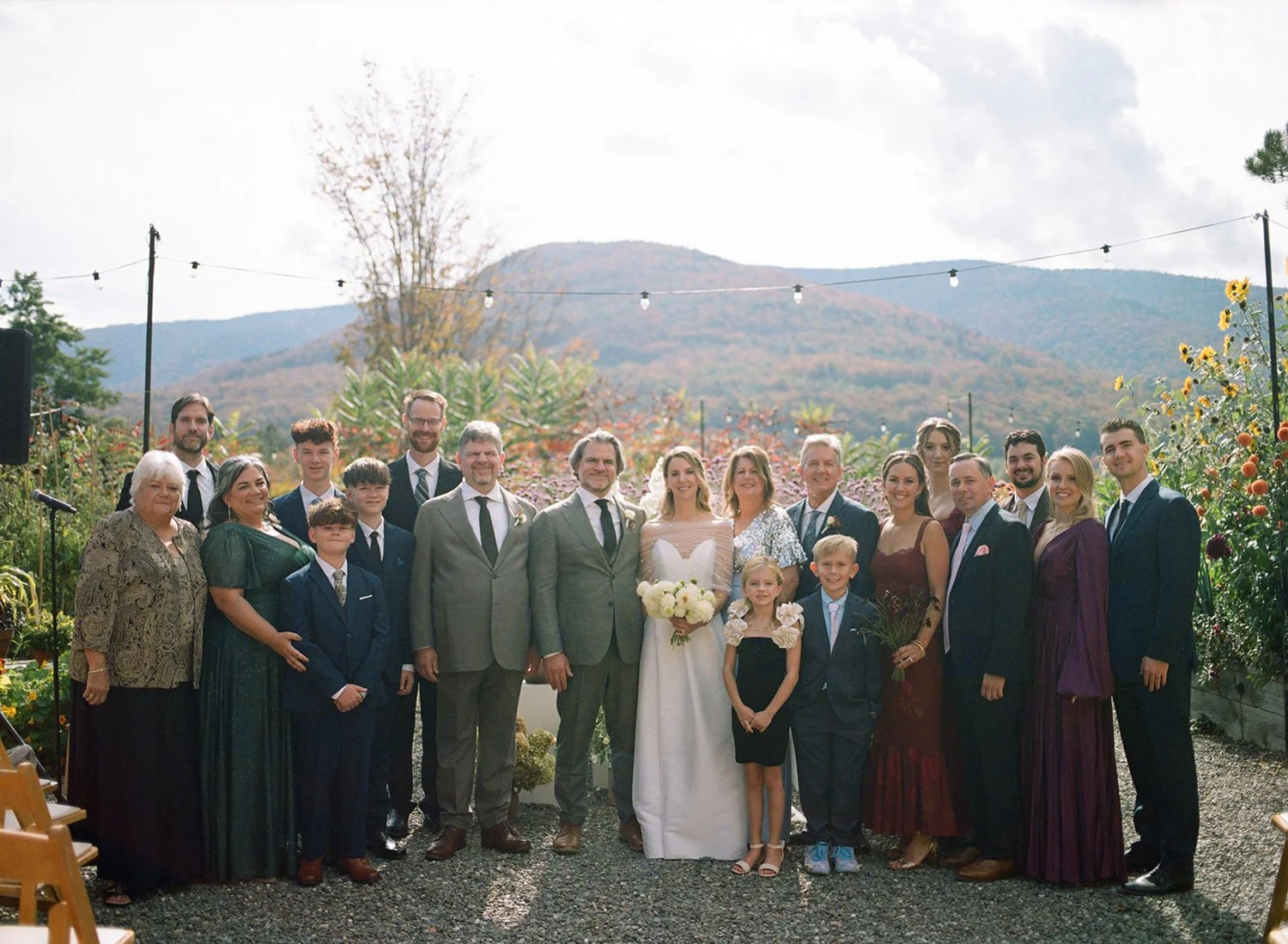 2025.41-Scribner'sLodge-CatskillsWedding-OliviaChristinaPhoto-37.jpg