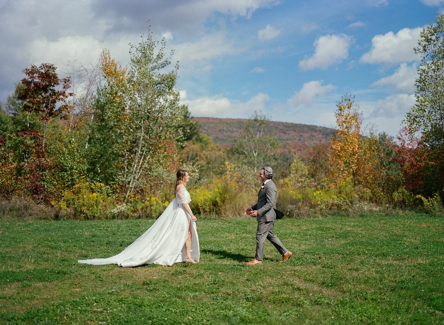 2025.41-Scribner'sLodge-CatskillsWedding-OliviaChristinaPhoto-41.jpg