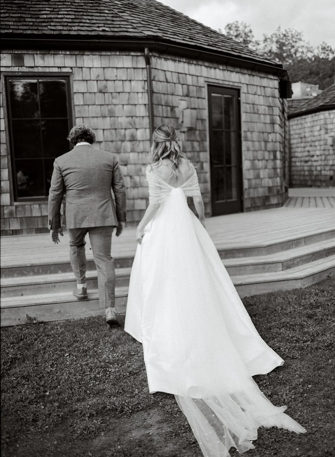 2025.41-Scribner'sLodge-CatskillsWedding-OliviaChristinaPhoto-42.jpg