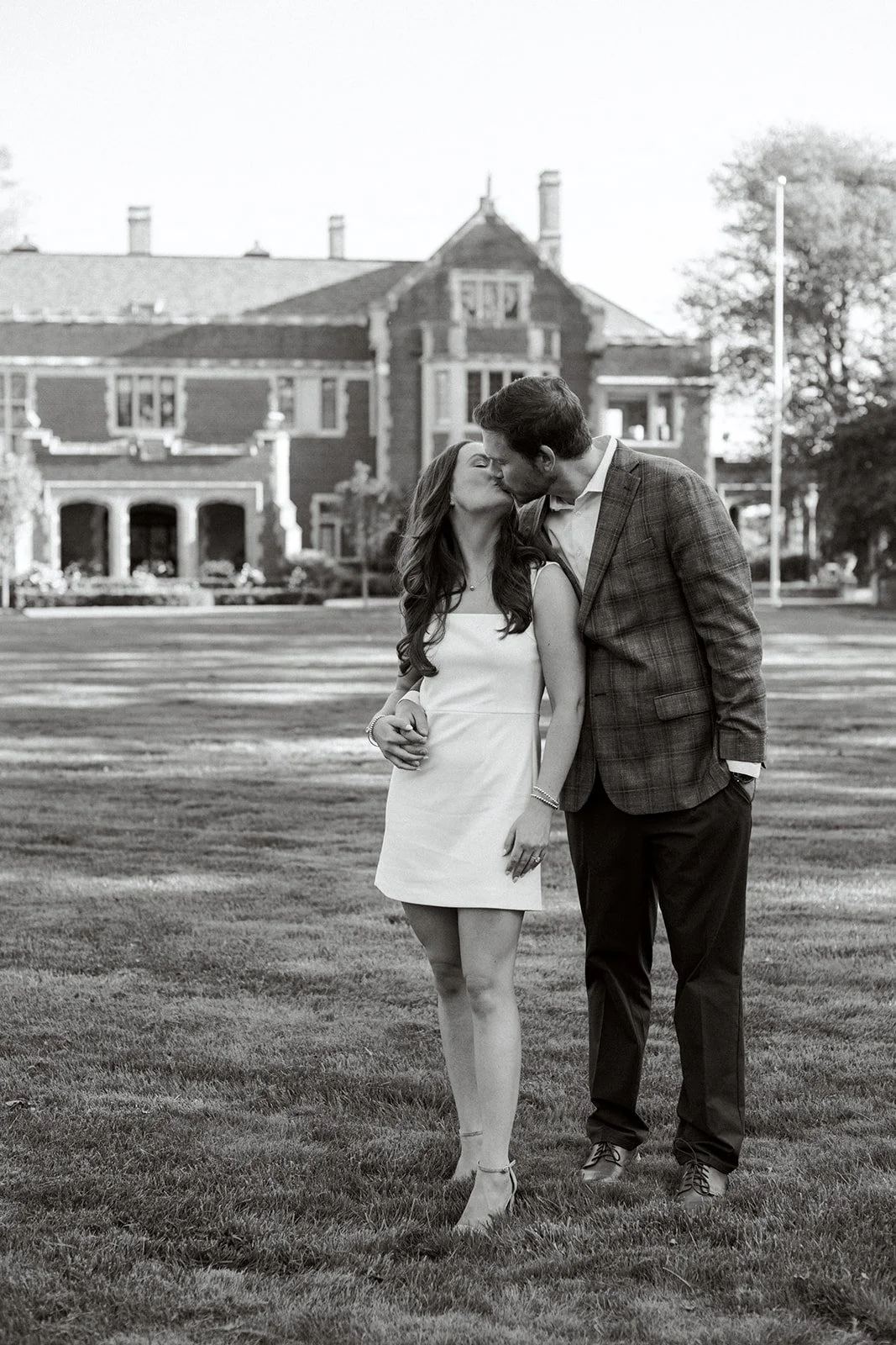 Waveny-Park-Engagement-OliviaChristinaPhoto21.jpg