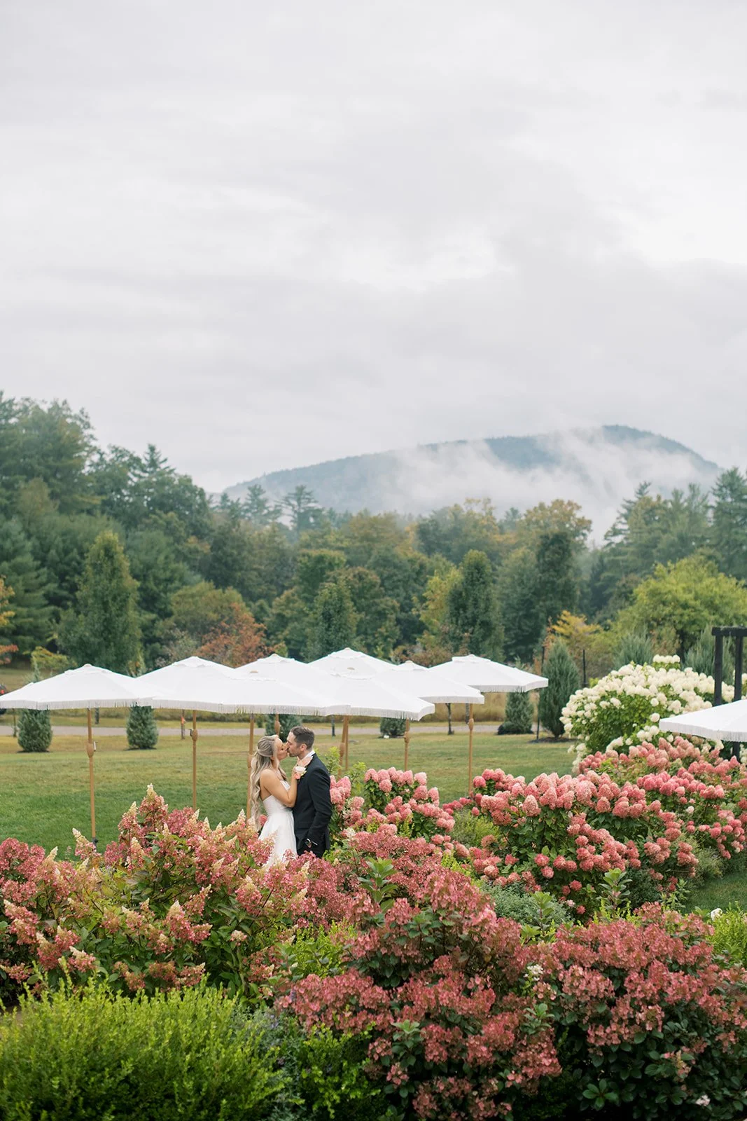 ThePromiseGardens-Wedding-OliviaChristinaPhoto00020.jpg