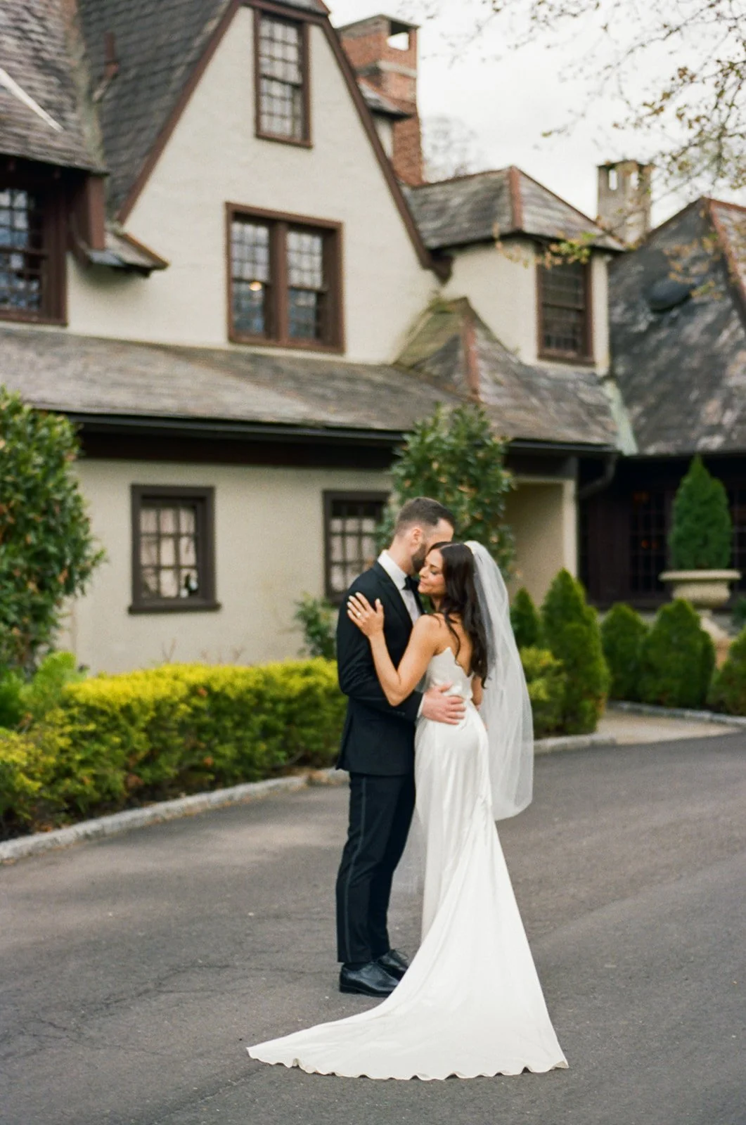 2026.12-HotelDuVillageWedding-GinaJeff-OCP-1166.jpg
