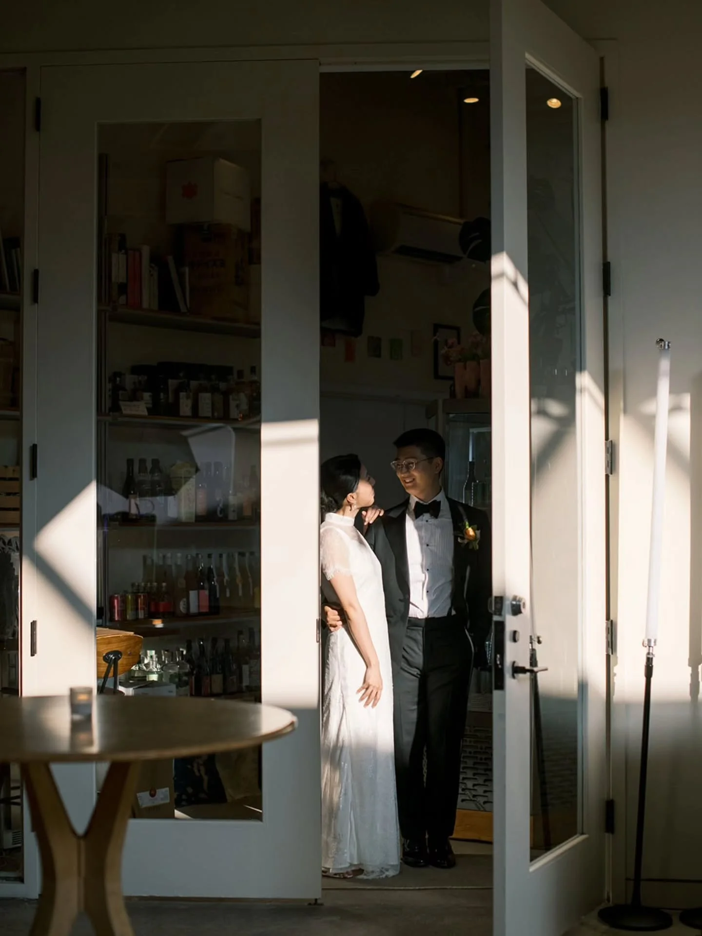A sneaky little moment alone, highlighted by the beautiful light cascading into @thirdsbk.

Planner- @sundaymorningsevents 
Venue- @thirdsbk 
Hmua- @ombrebyej
Florals- @floraldesignsbysofie 
Video- @atomictangerinefilmco 
DJ- @stemprods 
Lighting- @u