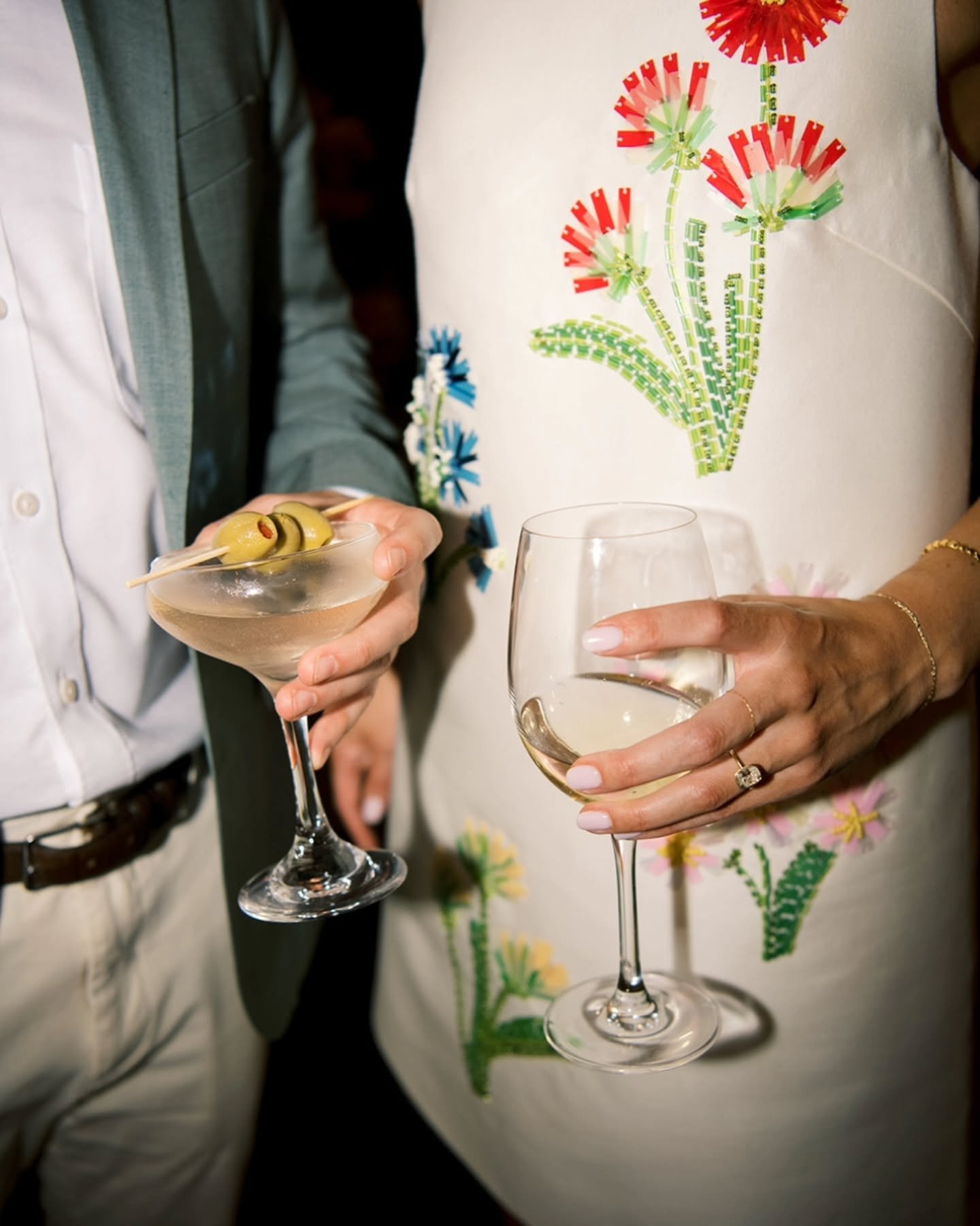 Kinda chic to celebrate the whole weekend with your favorite people!
I loved getting to meet all of Lauren and Eric's VIPs at their welcome party in Beacon the night before their wedding! It made me a familiar face to everyone the next day which alwa