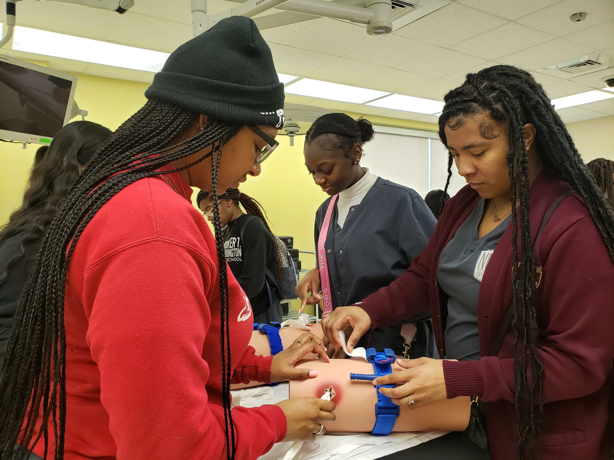 HEALTHCARE-WORKERS-IN-TRAINING LEARN TO “STOP THE BLEED” AT OCHSNER HEALTH