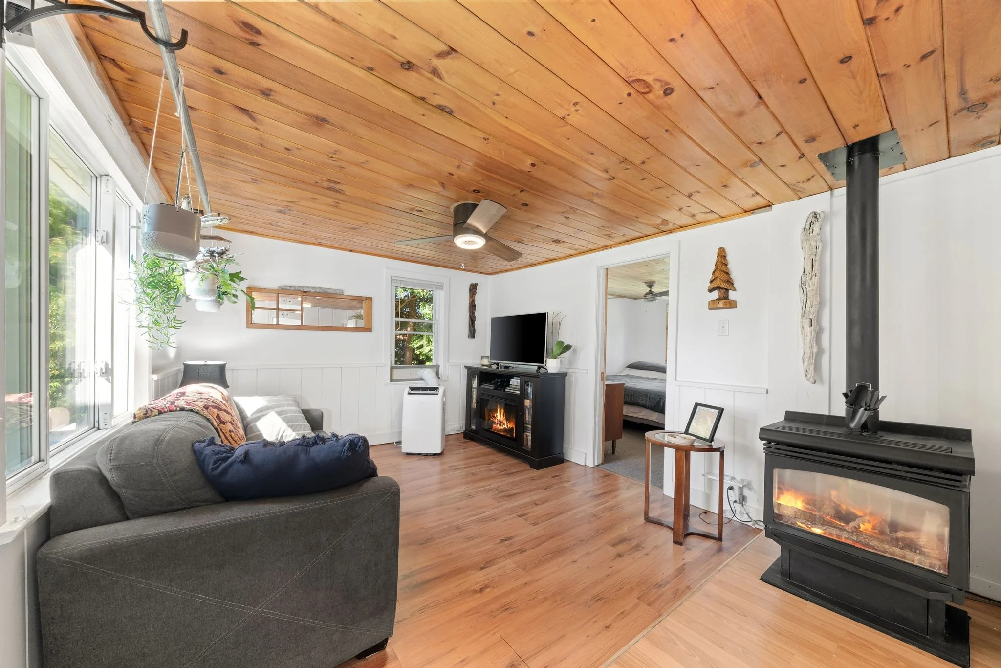 21-1615 County Rd 41 Selby, ON.jpg