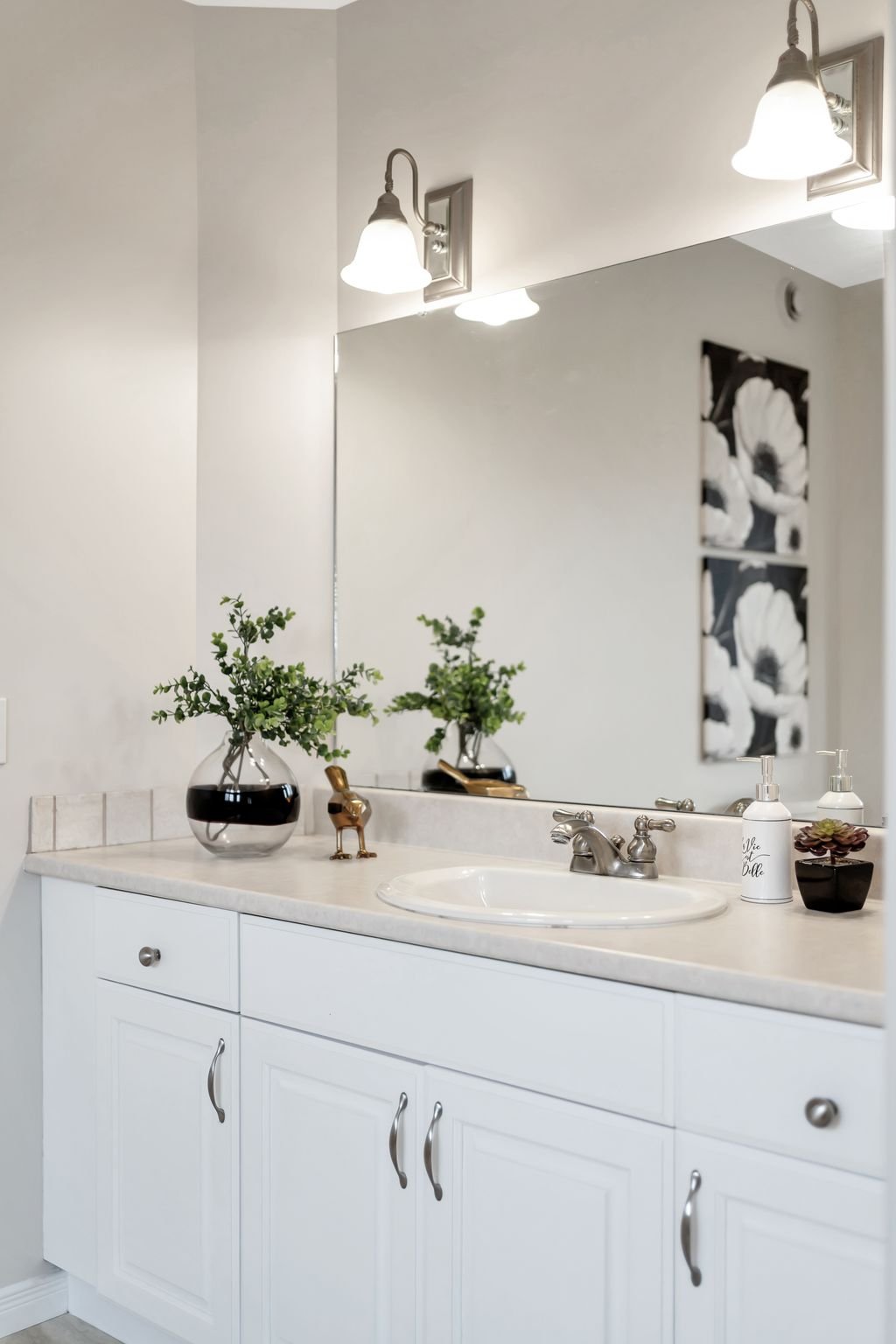 40-8 Linden Ln Belleville, ON.jpg