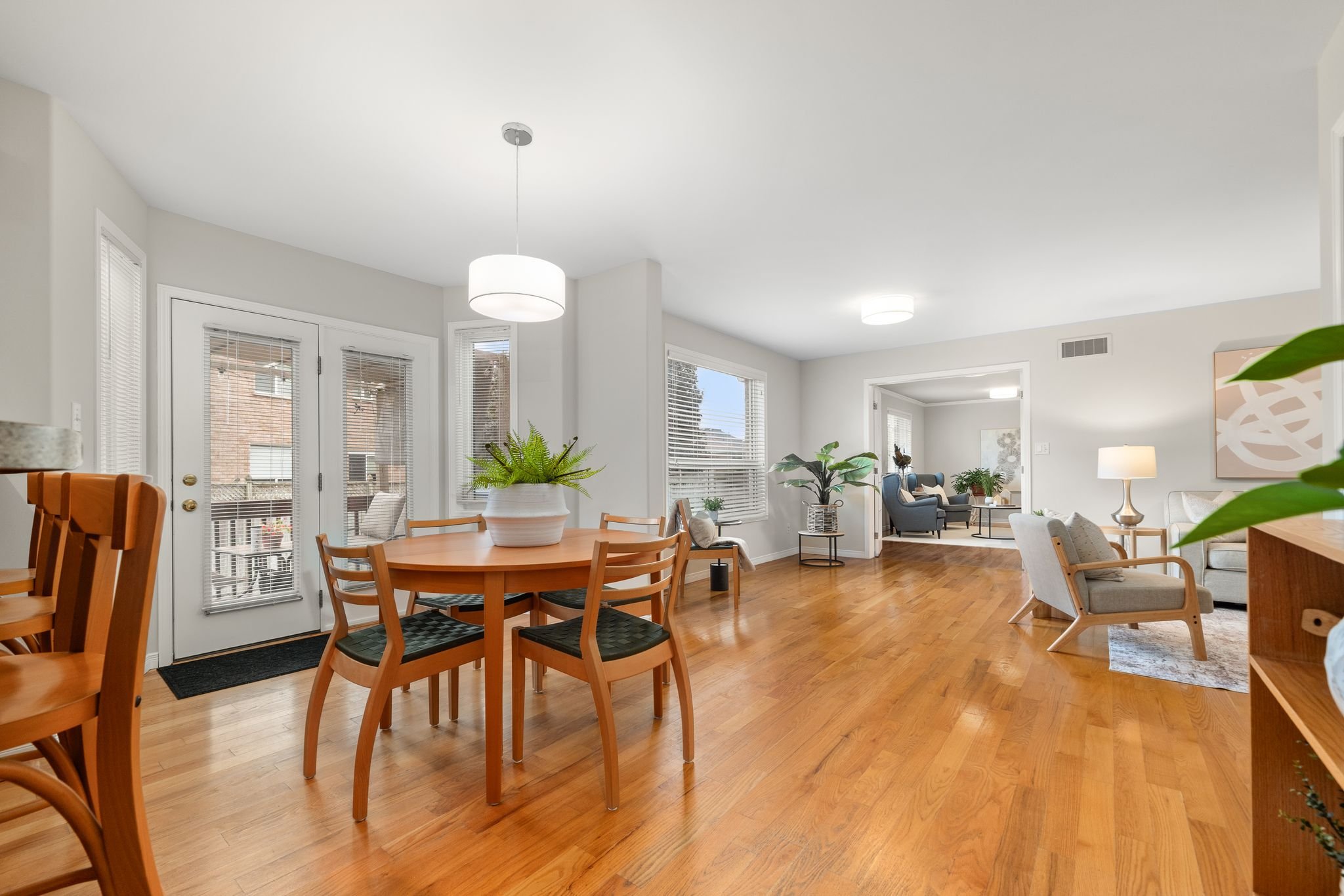 16-8 Linden Ln Belleville, ON.jpg