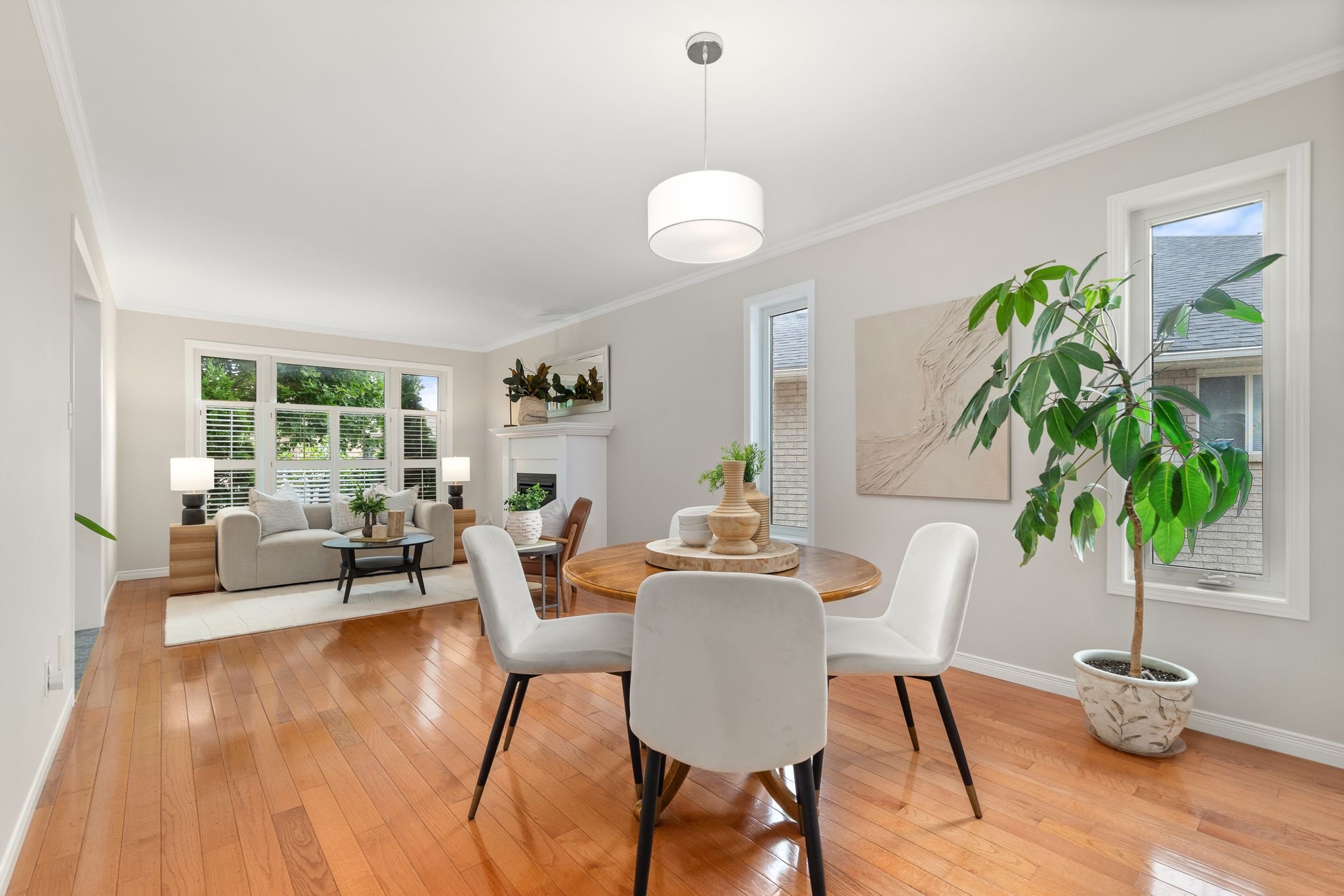 24-8 Linden Ln Belleville, ON.jpg