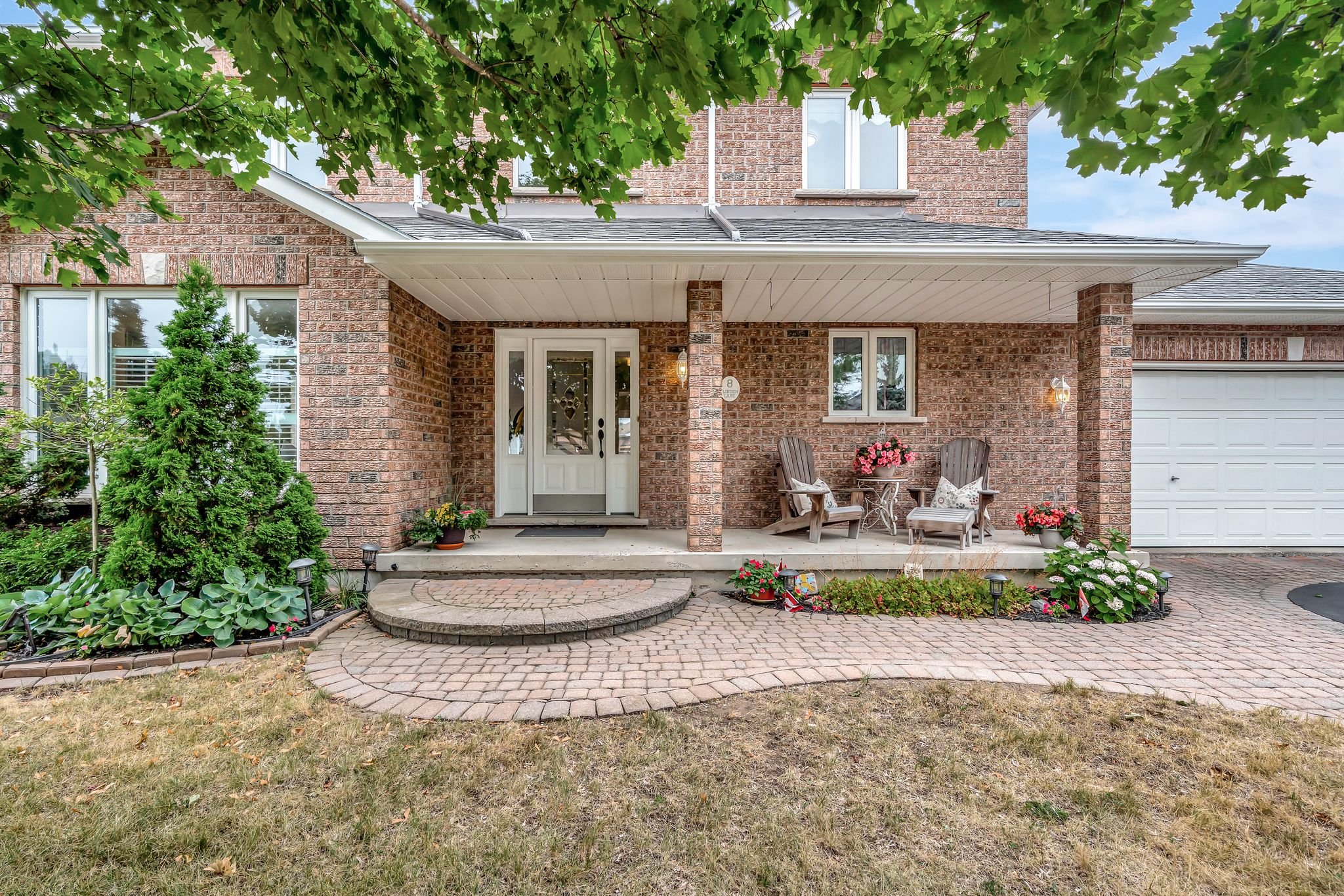 4-8 Linden Ln Belleville, ON.jpg