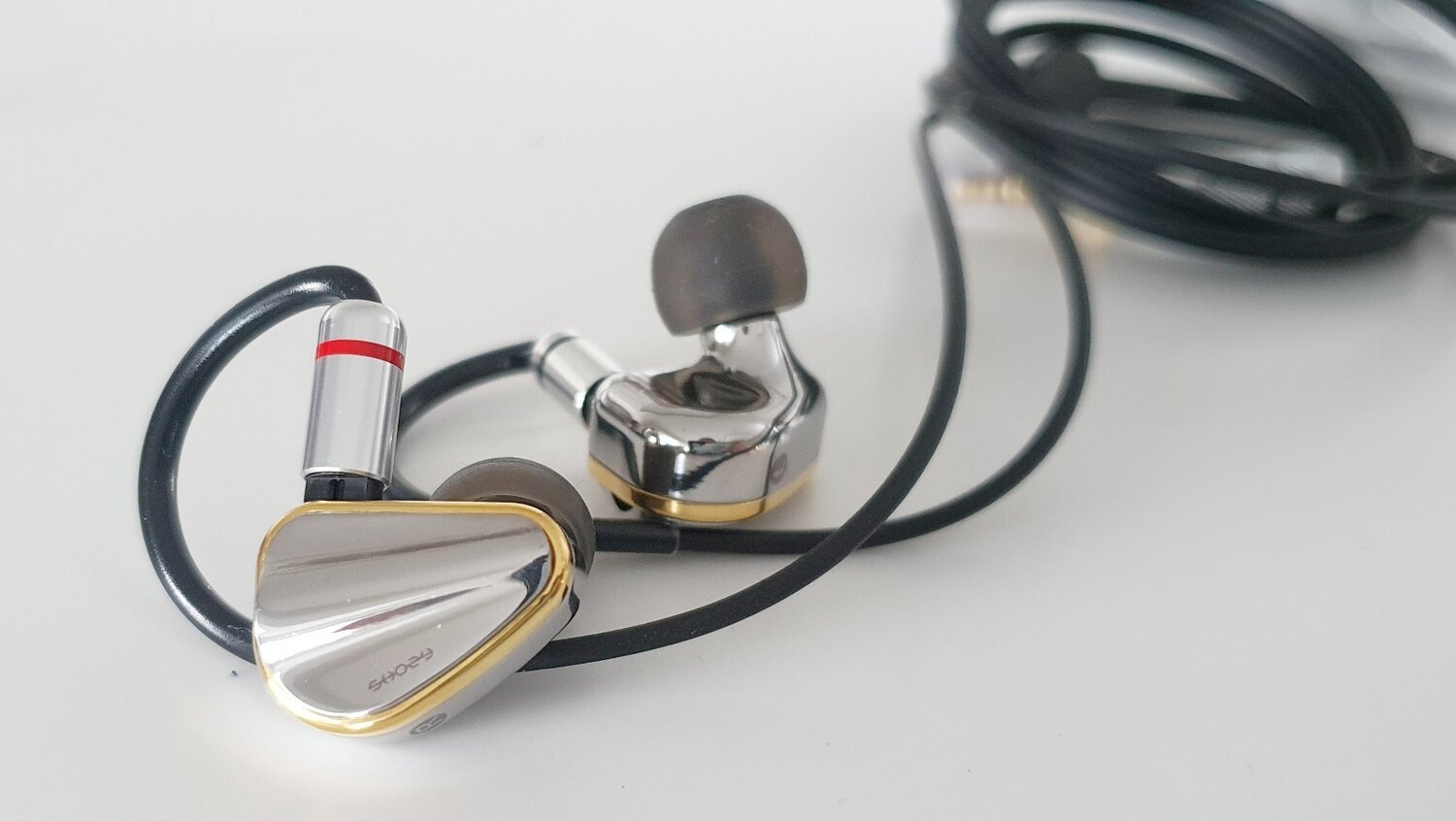 Shozy B2 Review — Audiophile ON Shozy B2 Review — Audiophile ON