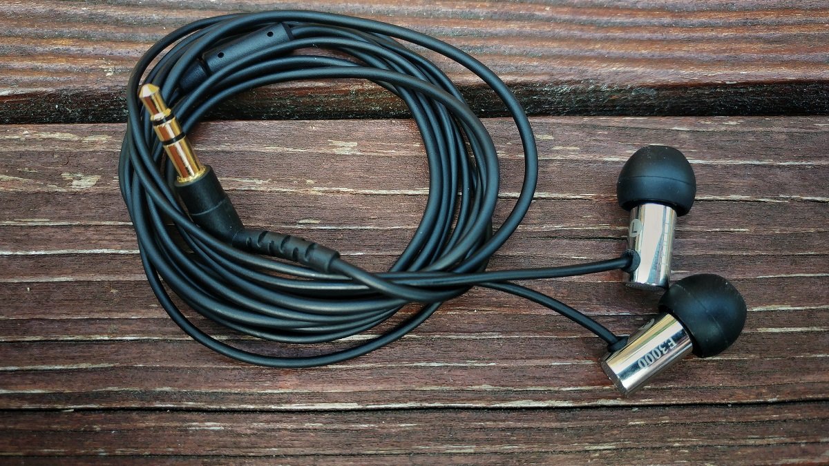 Review: Mrice E300 Earphones