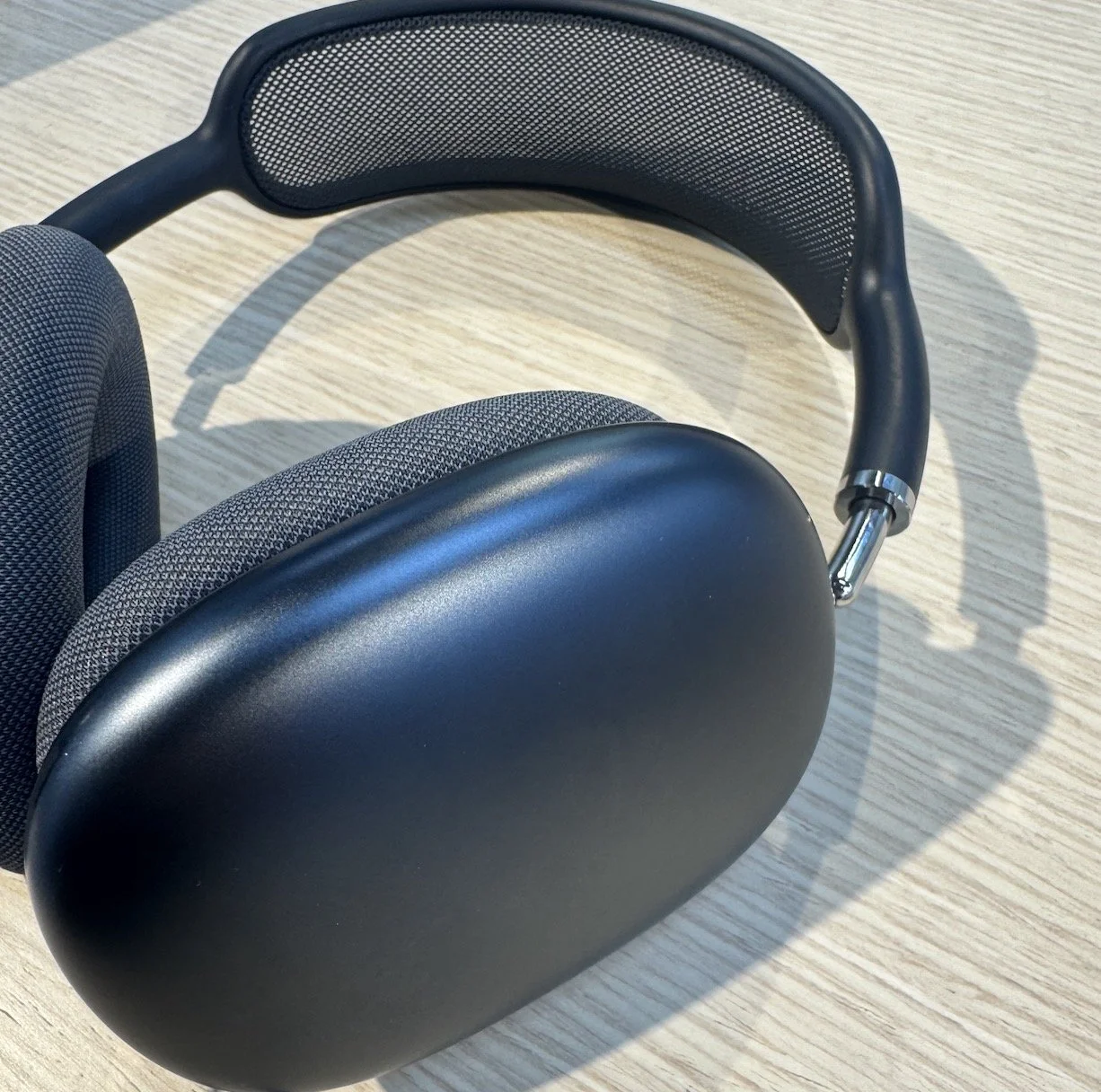 Closed Back Headphones