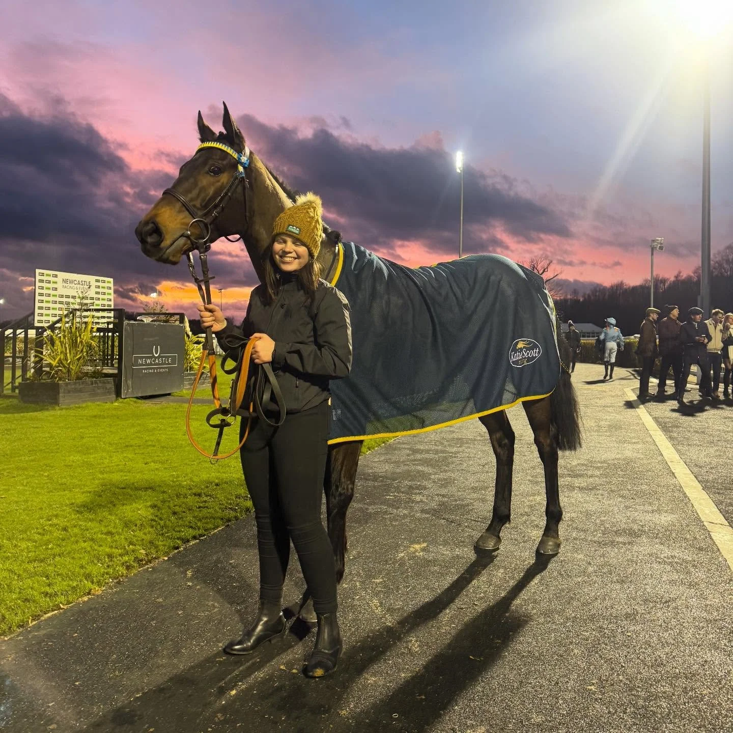 Concert Boy 4th
Yellow Lemons 11th 

Niamh had both turned out beautifully to win BTO 🌟