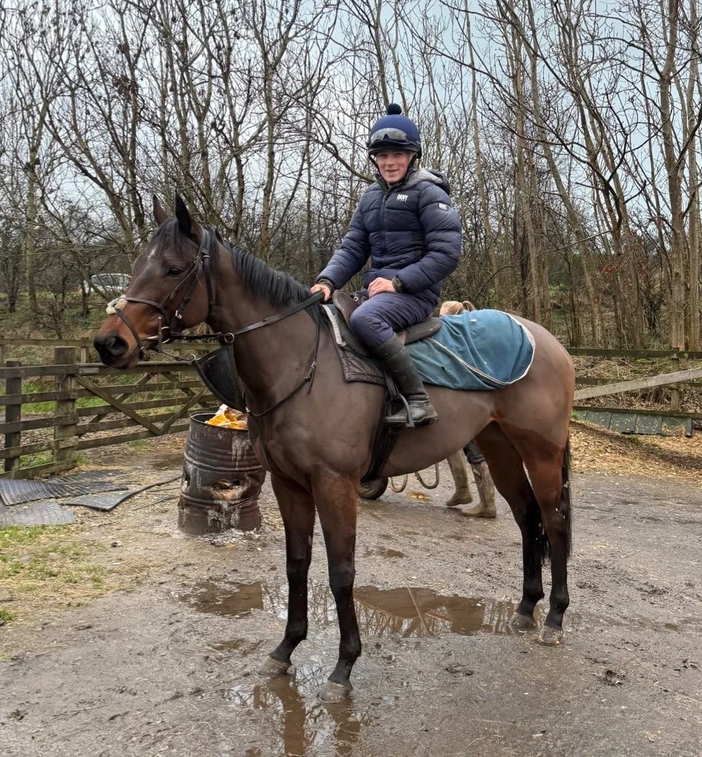 A dreich Wednesday morning in the borders ☔️ 

Baby Rover 
@ursamajorracing 💕💛