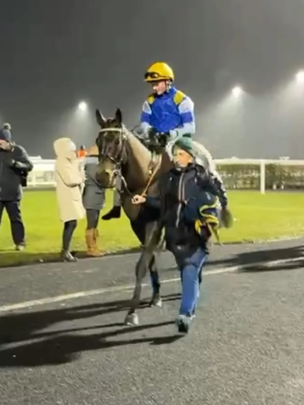 Concert Boy 
🥉 🥉🥉

One word - Legend 💕

@makingheadwayracing_