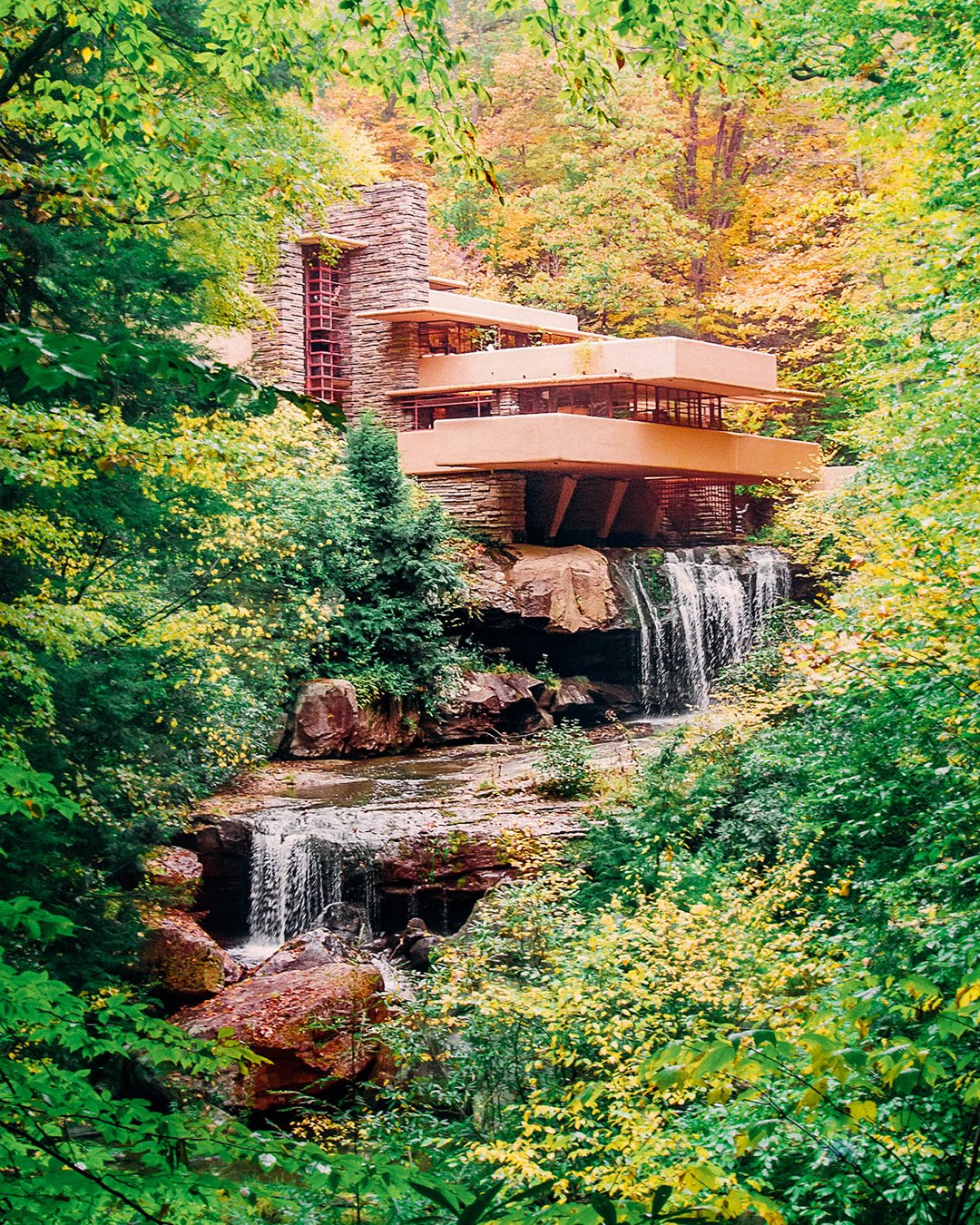 FALLINGWATER IN 1.jpg