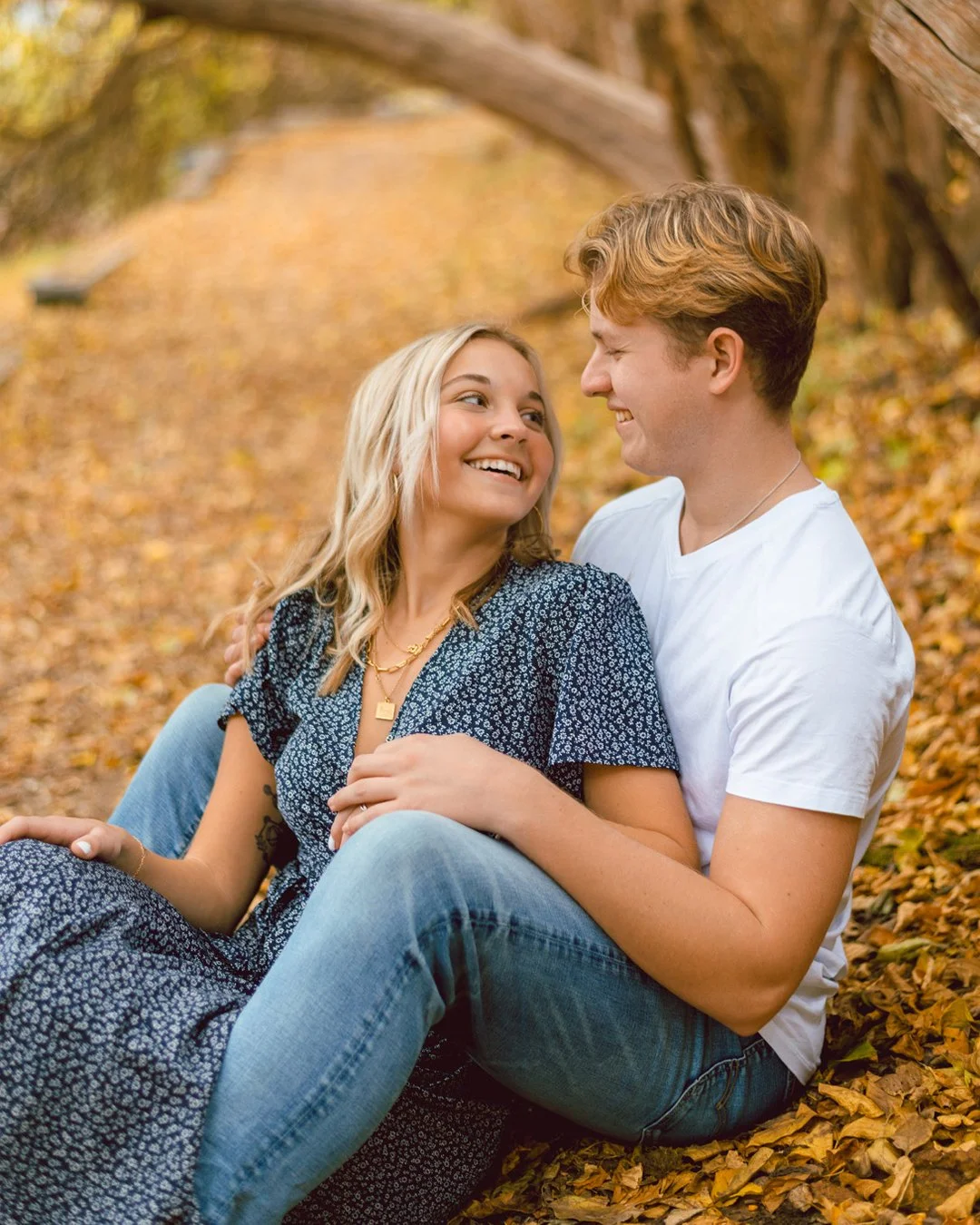 AVA AND ASHTON IN 11.jpg